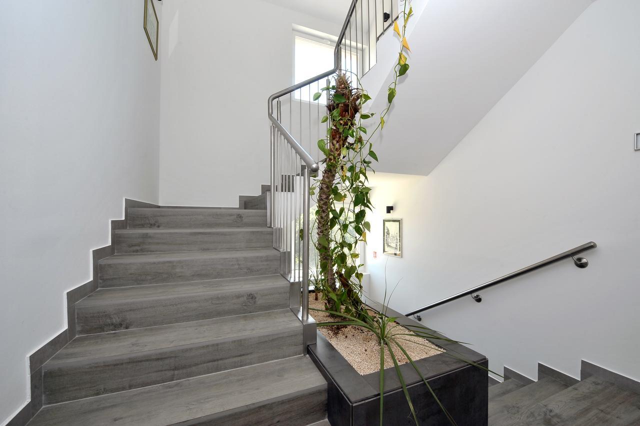 Deluxe Villa No.10 - Rooms & Apartments มันเดร ภายนอก รูปภาพ